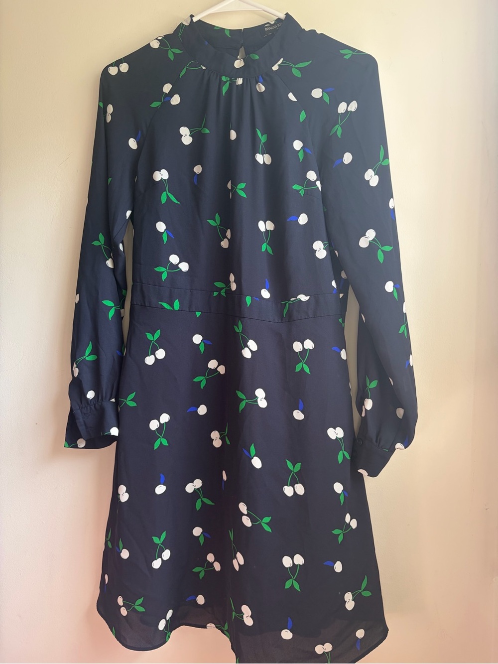 Banana Republic Dress Long Sleeve Navy Blue White Cherries Chiffon Size 4 EUC